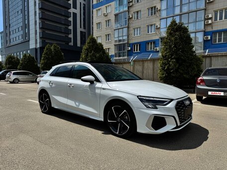 2023 Audi A3 Sportback 35 TFSI IV (8Y), белый, 1955000 рублей, вид 2