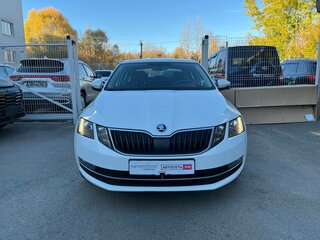 2019 Skoda Octavia III (A7) Рестайлинг, белый, 1711500 рублей, вид 2
