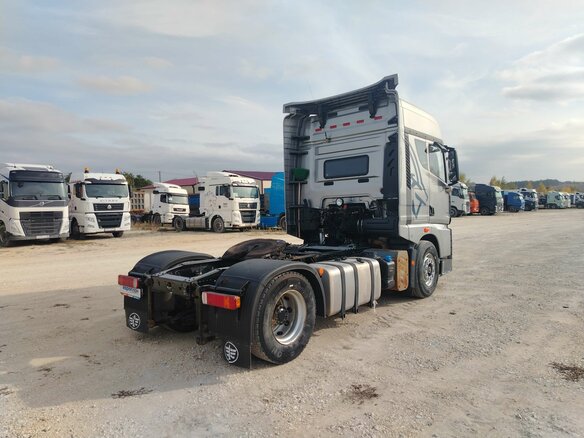 2024 FAW JH6, серый, 4835899 рублей - вид 2