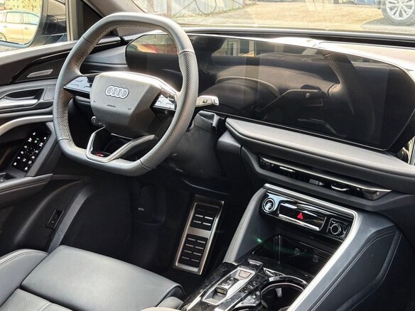 2026 Audi Q5 40 TFSI III (GU), серый, 5750070 рублей - вид 6