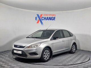 2010 Ford Focus II Рестайлинг, серебристый, 490000 рублей, вид 1