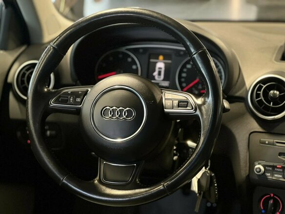 2012 Audi A1 I (8X), коричневый, 995000 рублей - вид 13