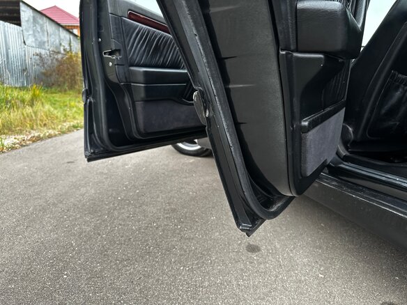1994 Mercedes-Benz C-Класс 250 I (W202), чёрный, 600000 рублей - вид 8