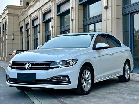 2022 Volkswagen Bora IV, белый, 1390000 рублей, вид 2