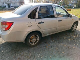 2012 Lada (ВАЗ) Granta I, серебристый, 300000 рублей, вид 4