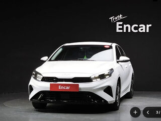 2022 Kia K3 II Рестайлинг, белый, 1450000 рублей, вид 3