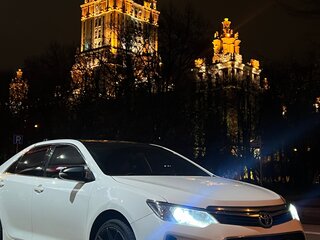2015 Toyota Camry VII (XV50) Рестайлинг, белый, 1500000 рублей, вид 1