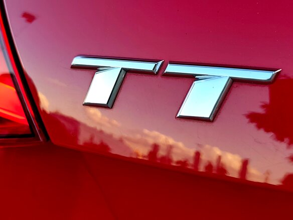 2017 Audi TT III (8S), красный, 3000000 рублей - вид 16