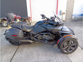 2016 BRP Can-Am Spyder, чёрный, 1280000 рублей - вид 1