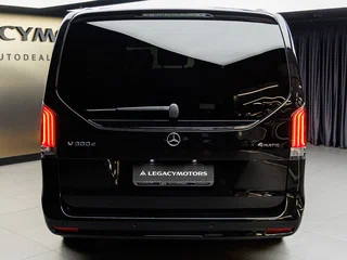 2026 Mercedes-Benz V-Класс Extra Long 300 d экстра длинный III (W447) Рестайлинг 2, чёрный, 14490000 рублей, вид 4