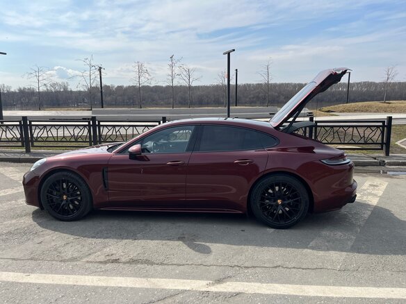 2020 Porsche Panamera II Рестайлинг, красный, 11594775 рублей - вид 4