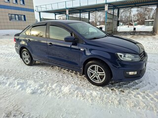 2015 Volkswagen Polo V Рестайлинг, синий, 1100000 рублей, вид 1