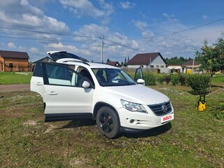 2010 Volkswagen Tiguan I, белый, 800000 рублей, вид 3
