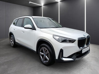 2023 BMW X1 18i sDrive III (U11/U12), белый, 3480755 рублей, вид 2