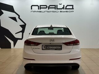 2017 Hyundai Elantra VI (AD), белый, 1039900 рублей, вид 4