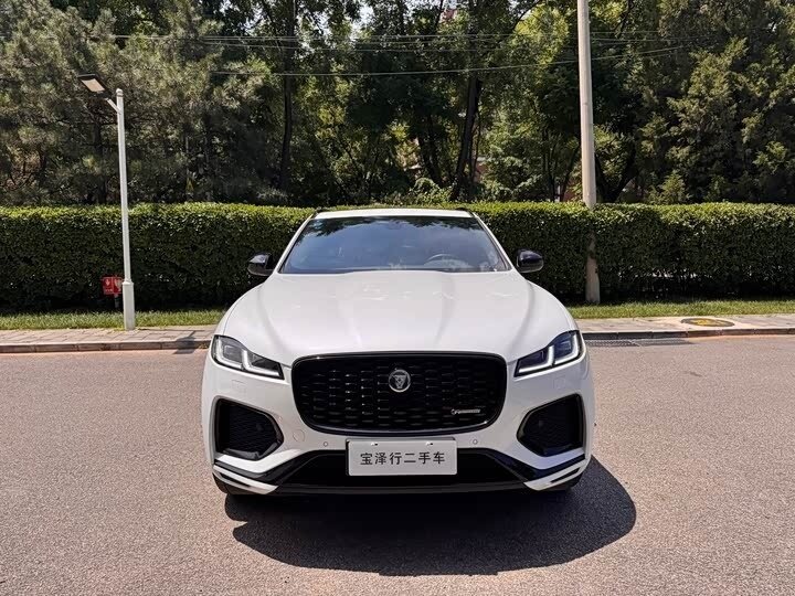 Открыть фотографии: Jaguar F-Pace I Рестайлинг