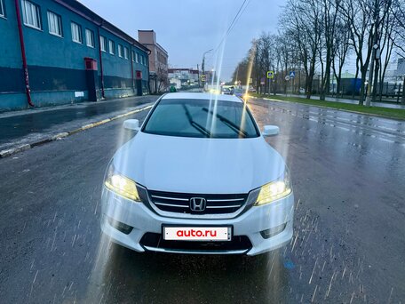 2013 Honda Accord IX, белый, 1100000 рублей, вид 3