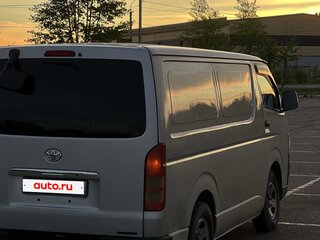 2007 Toyota HiAce H200, серый, 895000 рублей, вид 3