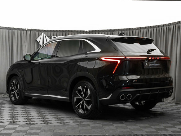 2024 Kaiyi X7 Kunlun, чёрный - вид 3