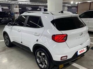 2021 Hyundai Venue I, белый, 2200000 рублей, вид 2