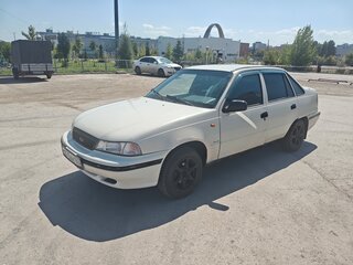2004 Daewoo Nexia I, белый, 80000 рублей, вид 1
