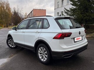 2021 Volkswagen Tiguan II Рестайлинг, белый, 2100000 рублей, вид 3