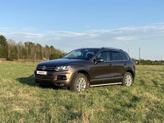 2013 Volkswagen Touareg II, коричневый, 1900000 рублей, вид 3