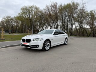 2016 BMW 5 серии 520i VI (F10/F11/F07) Рестайлинг, белый, 1900000 рублей, вид 1