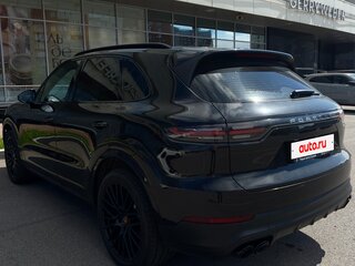 2018 Porsche Cayenne III, чёрный, 5450000 рублей, вид 5