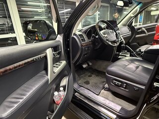 2013 Toyota Land Cruiser 200 Series Рестайлинг 1, чёрный, 4300000 рублей, вид 5