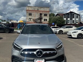 2021 Mercedes-Benz GLA 180 II (H247), серебристый, 3300000 рублей, вид 2