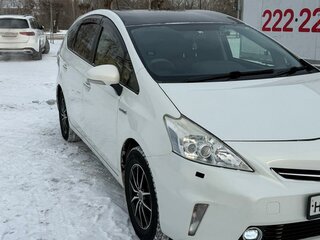 2014 Toyota Prius Alpha I (ZVW40/41), белый, 1200000 рублей, вид 3