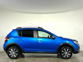 2021 Renault Sandero Stepway II Рестайлинг, синий, 1389000 рублей, вид 5