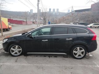 2011 Volvo V60 I, чёрный, 1000000 рублей, вид 5