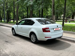 2016 Skoda Octavia III (A7), белый, 1500000 рублей, вид 4