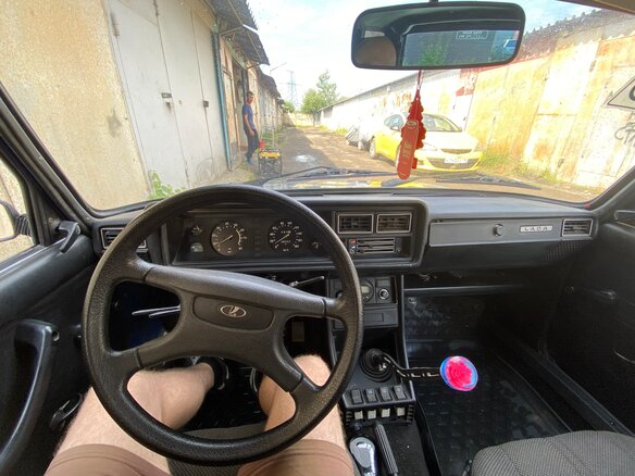 2005 Lada (ВАЗ) 2104 4-speed, синий - вид 9