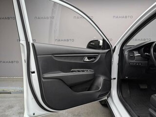 2019 Kia Rio X-Line IV, белый, 1497000 рублей, вид 5
