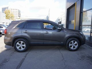 2018 Kia Sorento II Рестайлинг, бежевый, 2248000 рублей, вид 4