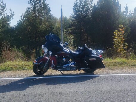 2010 Harley-Davidson Electra Glide, красный, 950000 рублей, вид 3