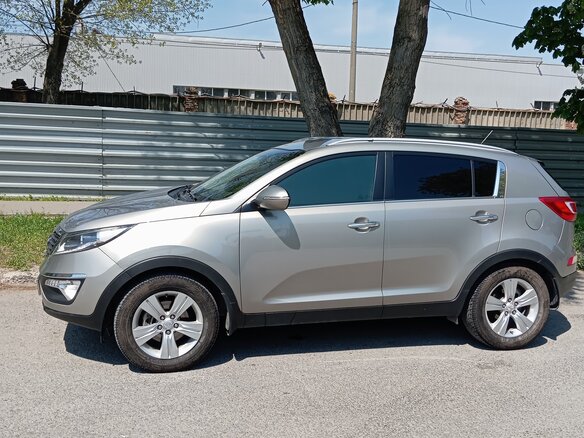 2010 Kia Sportage III, серебристый, 1500000 рублей - вид 7