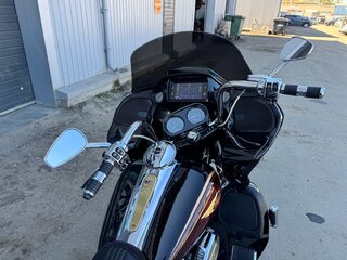 2023 Harley-Davidson CVO Road Glide Limited, красный, 3200000 рублей, вид 5