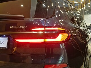 2023 BMW X7 40i I (G07) Рестайлинг, чёрный, 12970000 рублей, вид 5