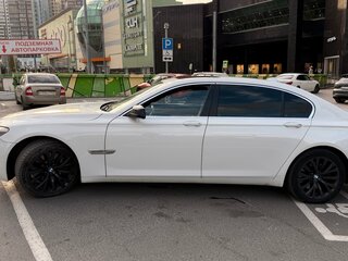 2011 BMW 7 серии Long 750Li xDrive V (F01/F02/F04), белый, 1100000 рублей, вид 4