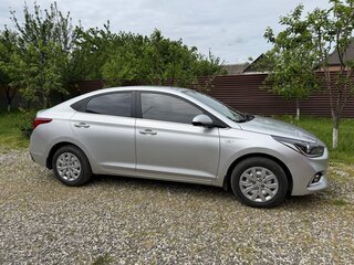 2019 Hyundai Solaris II, серебристый, 1280000 рублей, вид 1