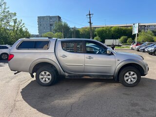 2014 Mitsubishi L200 IV Рестайлинг, серебристый, 1450000 рублей, вид 3