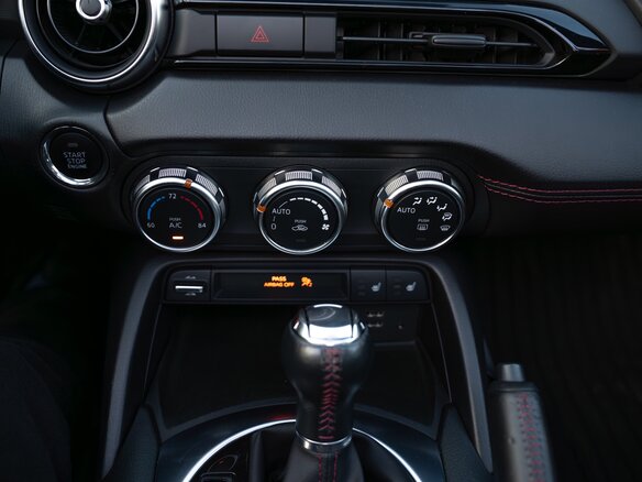 2019 Mazda MX-5 IV (ND), серый, 2740000 рублей - вид 36