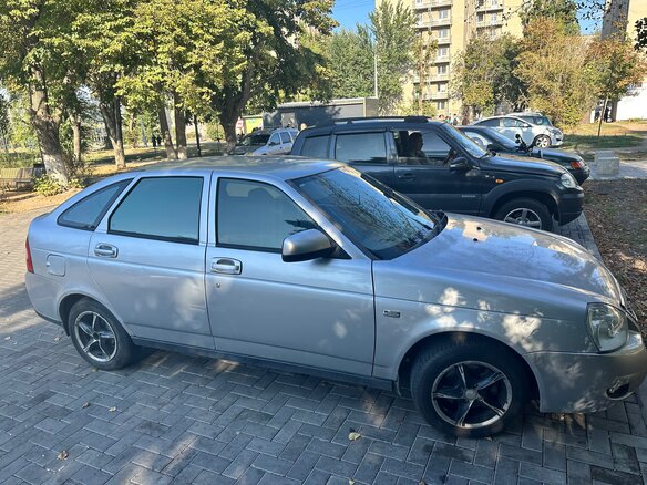 2008 Lada (ВАЗ) Priora I, серебристый, 270000 рублей - вид 2