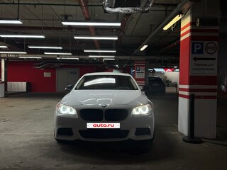2012 BMW 5 серии 530d xDrive VI (F10/F11/F07), белый, 2200000 рублей, вид 4