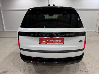 2022 Land Rover Range Rover P400 MHEV V, белый, 15000000 рублей, вид 4