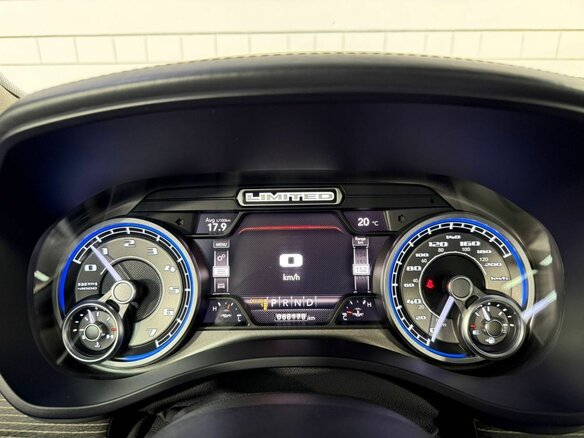 2022 Ram 1500 Crew Cab V, белый - вид 18